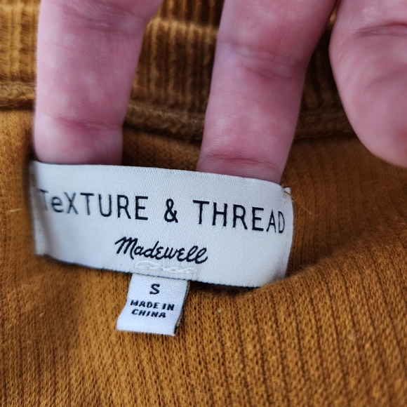 Madewell Texture & Thread Jacquard Knot-Front "Antique Gold" Ribbed Top - Picture 5 of 8